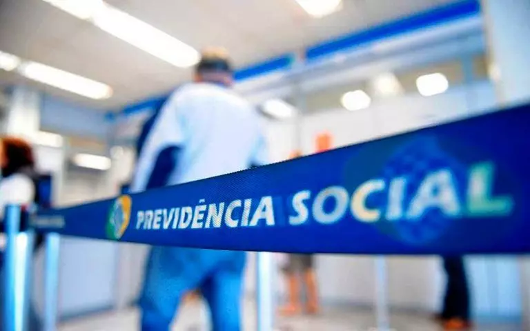 Reembolso de descontos indevidos do INSS começam nesta segunda-feira (26)